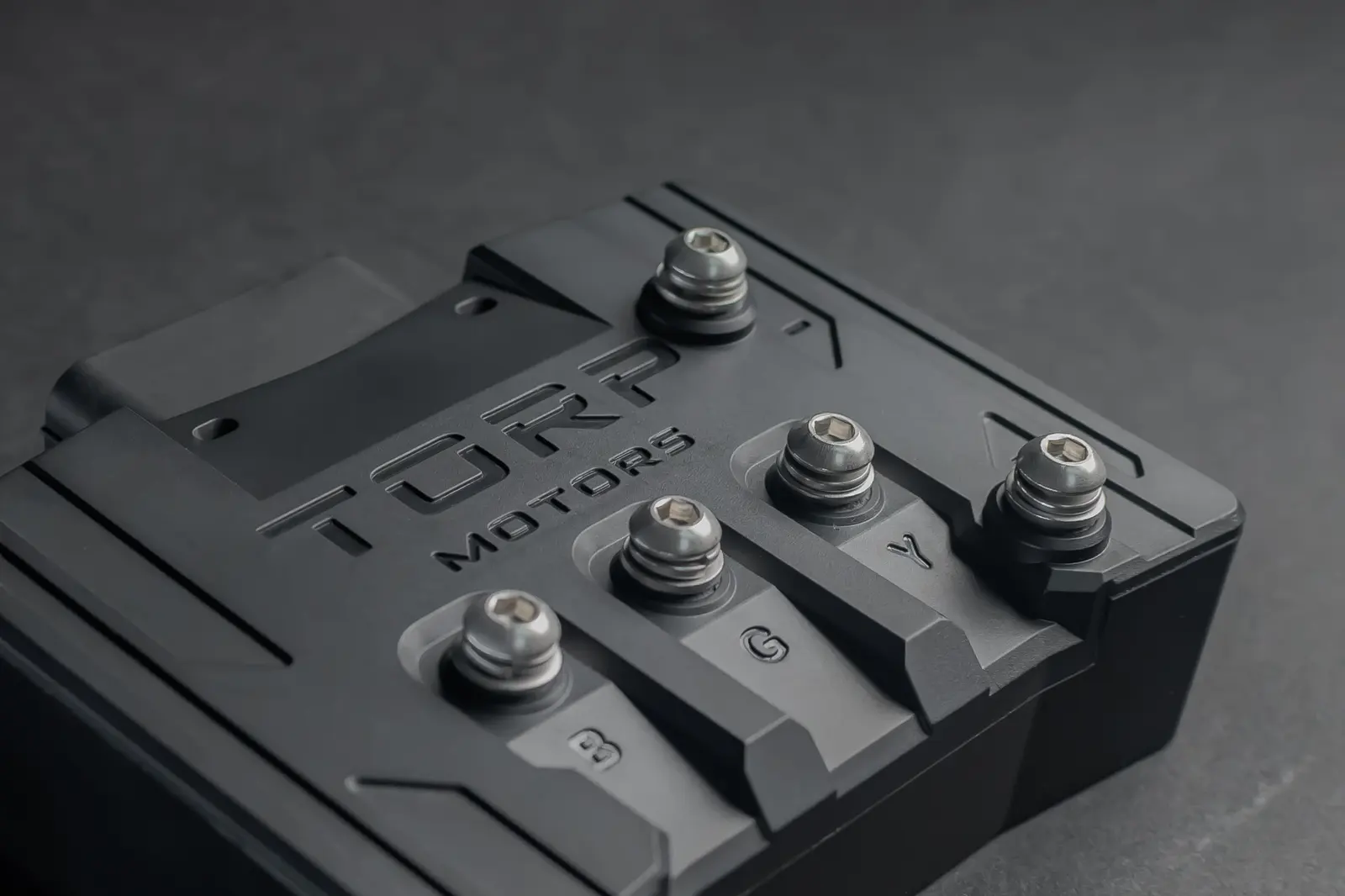 TORP TC500 2.0 controller, top face with the B, G and Y motor phase terminals